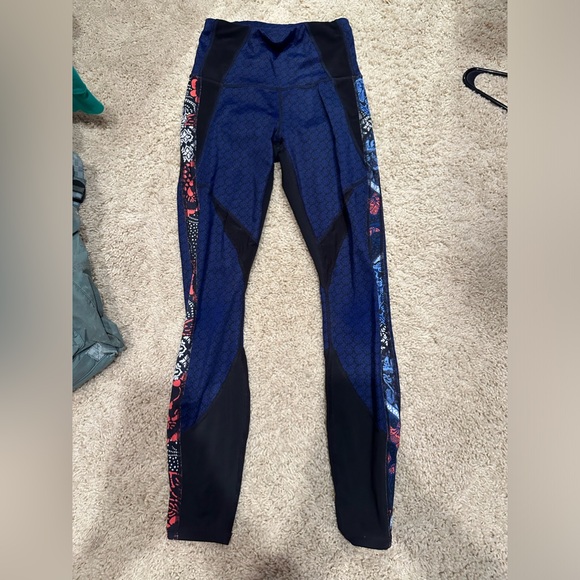 Athleta multicolored leggings - Picture 2 of 7